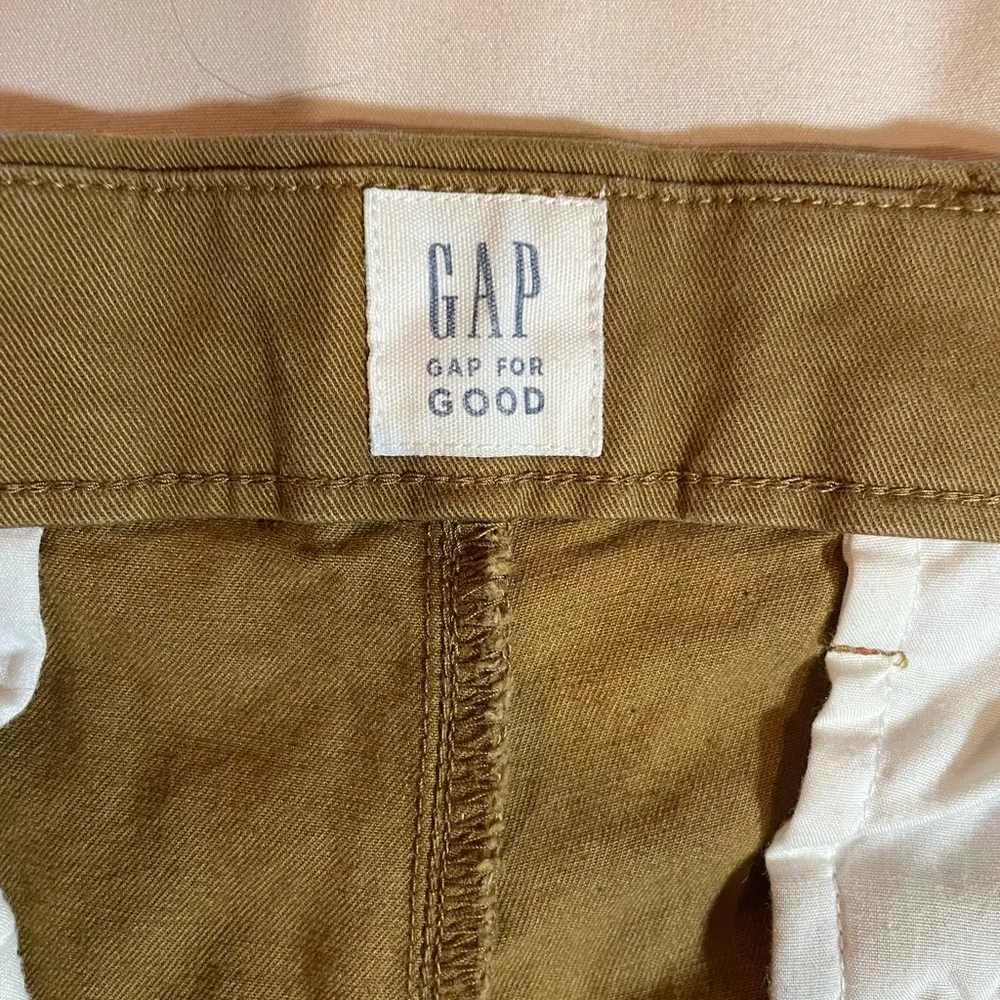 Men's Gap Essential Khaki Straight Camel-Colored Pants, Size 36x30‎